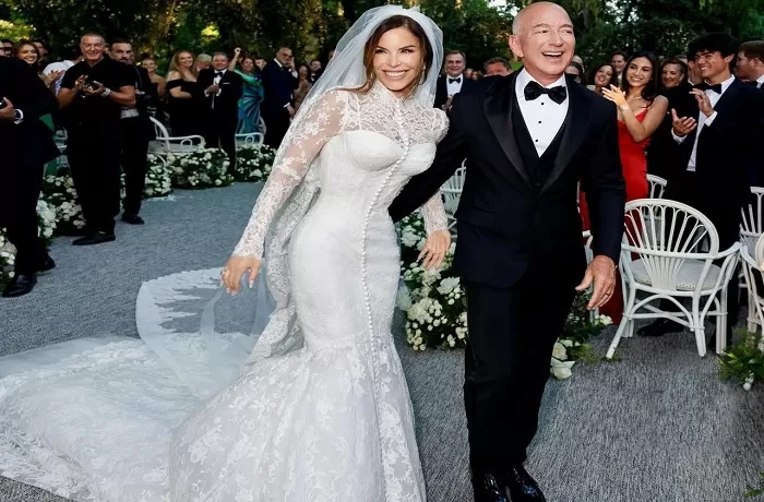 Jeff Bezos Marries Lauren Sanchez in Intimate Ceremony