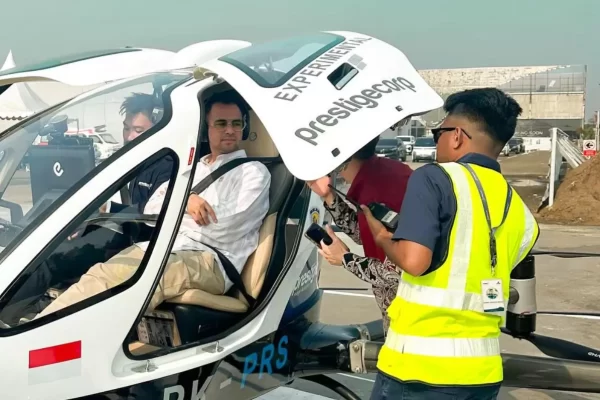 EHang 216-S Flying Taxi or Helicopter: What’s Better? EHang 216-S vs Helicopters: Future of Air Transport