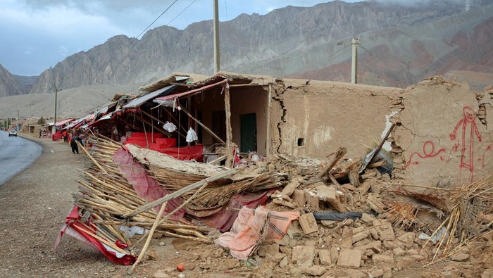 Thousands of Buildings in Afghanistan Destroyed After Massive Earthquake