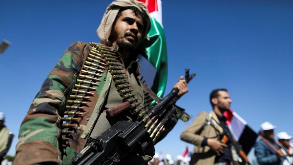 Yemen’s Houthis Sentence 17 People to Death Accused of Spying for the US and Israel